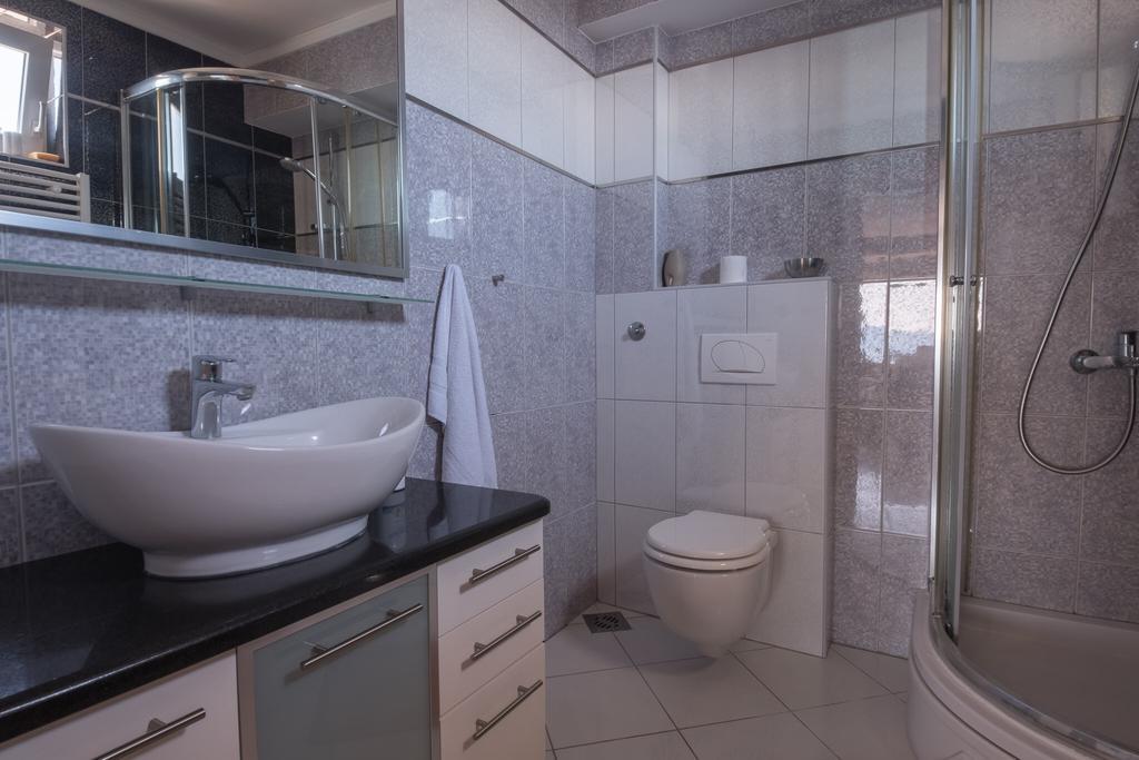 Private Penthouse Djurasevic Apartment สเวติ สเตฟาน ภายนอก รูปภาพ